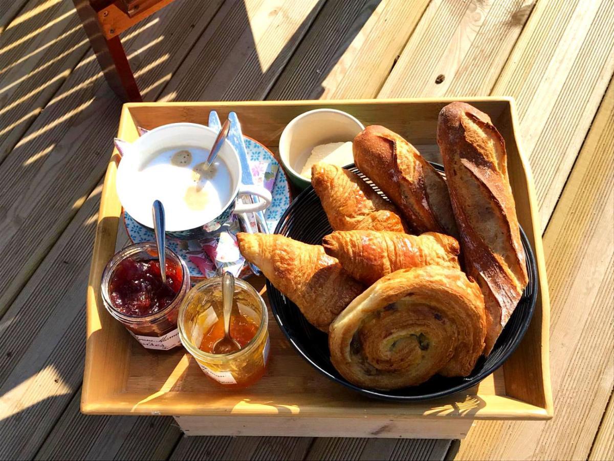 Logis De Tirac Bed and Breakfast Lorignac Exteriör bild