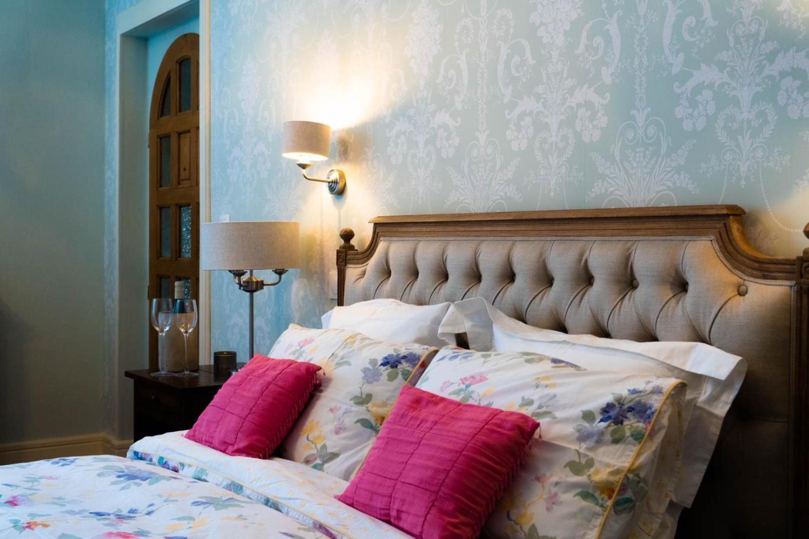 Logis De Tirac Bed and Breakfast Lorignac Exteriör bild